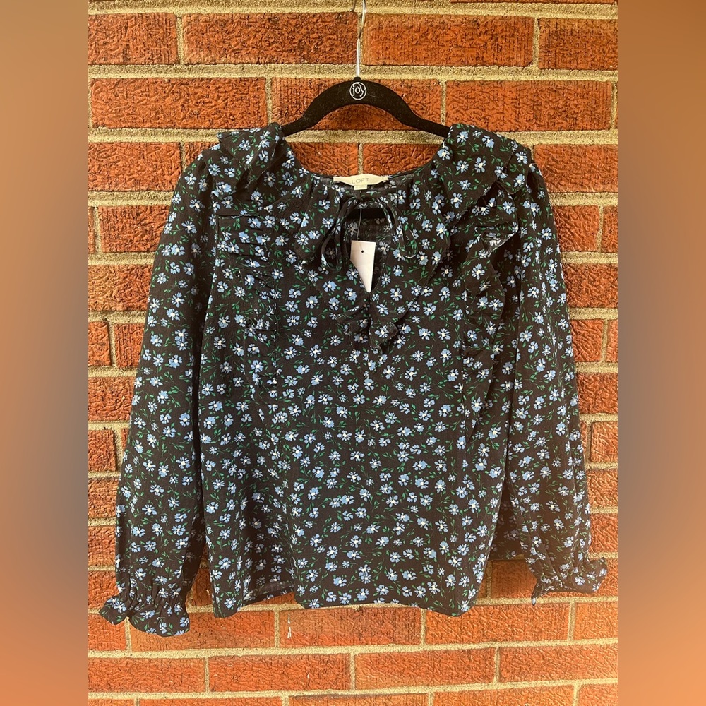 Loft XS floral blouse ruffles cottage